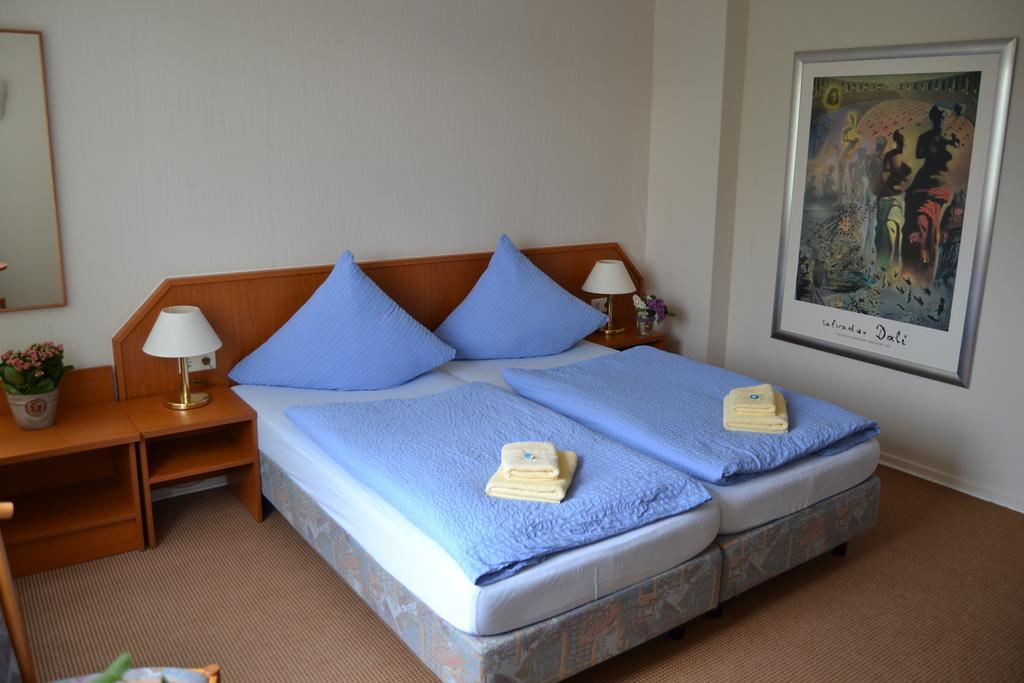 Hotel Garni Kaiserpfalz Γκόσλαρ Εξωτερικό φωτογραφία